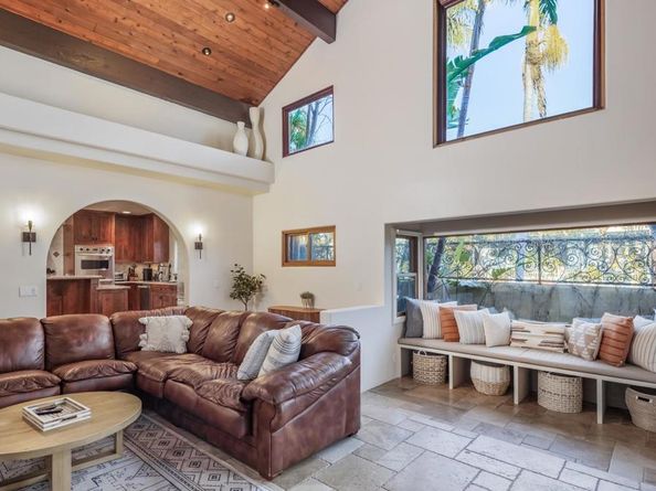 112 La Veta Avenue, Encinitas CA 92024