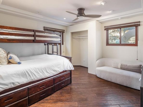 112 La Veta Avenue, Encinitas CA 92024