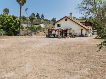 3329 Mandy Lane