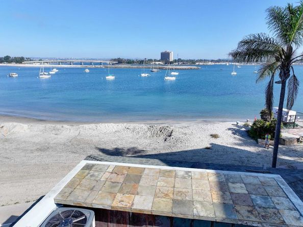 2812 Bayside Walk, San Diego CA 92109