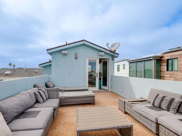 2812 Bayside Walk, San Diego CA 92109