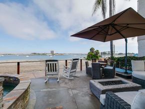 2812 Bayside Walk, San Diego CA 92109