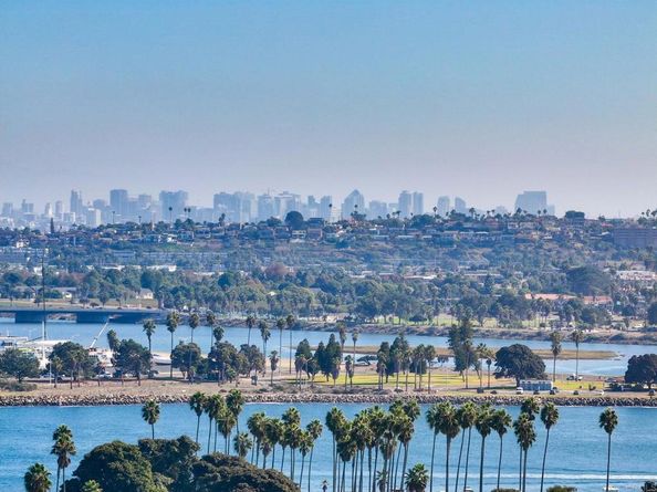 2812 Bayside Walk, San Diego CA 92109