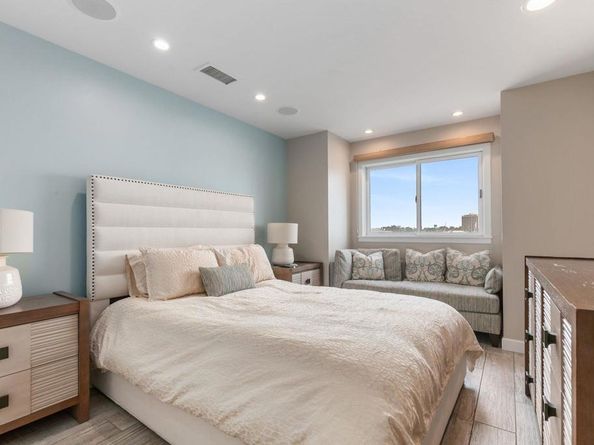 2812 Bayside Walk, San Diego CA 92109