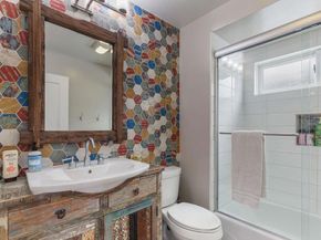 2812 Bayside Walk, San Diego CA 92109