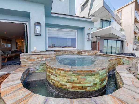 2812 Bayside Walk, San Diego CA 92109