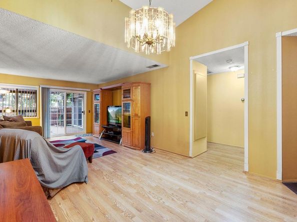 1518 Goldrush Way, Oceanside CA 92057