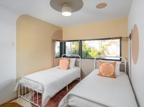 239 4th St, Encinitas CA 92024