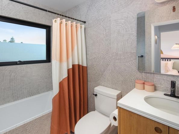 239 4th St, Encinitas CA 92024