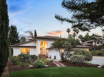 1657 FOOTHILL Drive