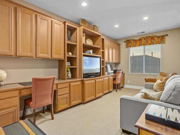 1122 Via Vera Cruz, San Marcos CA 92078