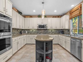 1122 Via Vera Cruz, San Marcos CA 92078