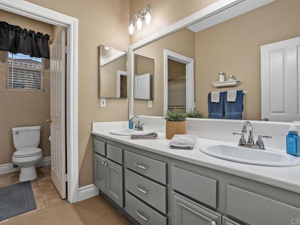 1122 Via Vera Cruz, San Marcos CA 92078