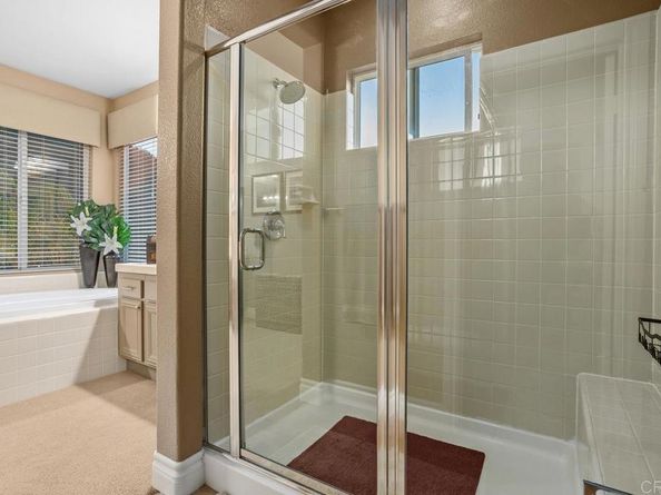 1122 Via Vera Cruz, San Marcos CA 92078