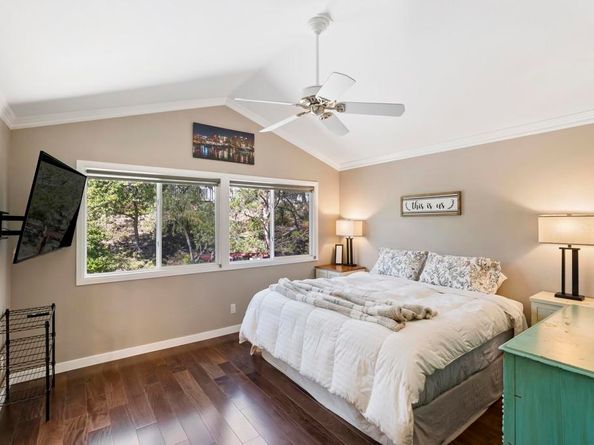 4989 Corte Playa Encino, San Diego CA 92124