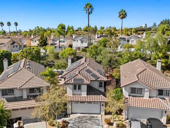 4989 Corte Playa Encino, San Diego CA 92124