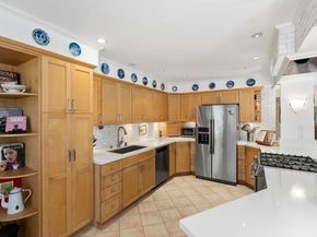 4989 Corte Playa Encino, San Diego CA 92124