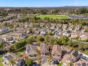 4989 Corte Playa Encino, San Diego CA 92124