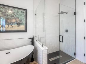 6503 Friendly Place, Carlsbad CA 92011