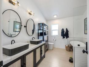 6503 Friendly Place, Carlsbad CA 92011