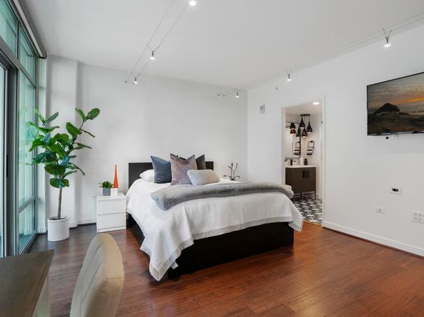 425 W BEECH Street 521, San Diego CA 92101