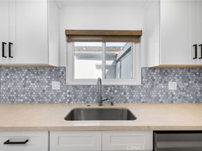 115 Morristown, Costa Mesa CA 92626