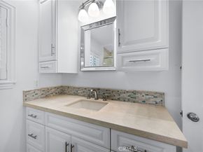 115 Morristown, Costa Mesa CA 92626