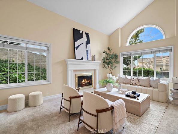 2811 N Roxbury, Orange CA 92867