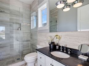 6336 Lindenhurst Avenue, Los Angeles CA 90048