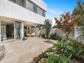 739 Avocado, Corona Del Mar CA 92625