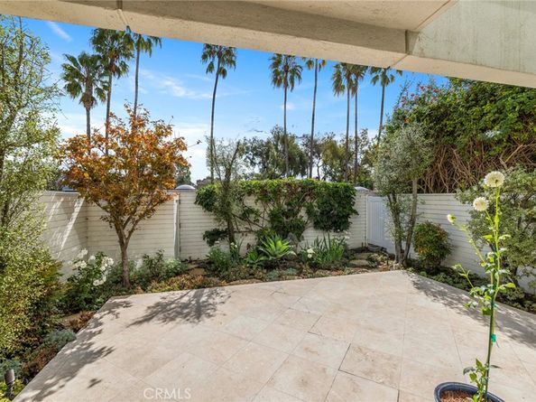739 Avocado, Corona Del Mar CA 92625