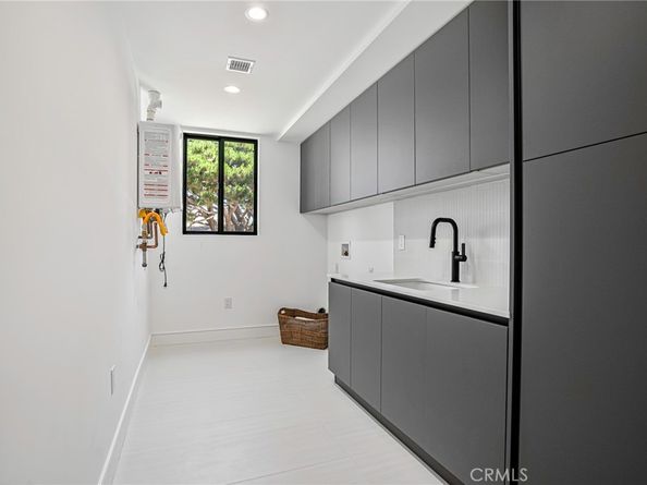 1003 S Prospect Ave, Redondo Beach CA 90277