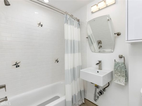 8418 Belford Avenue, Los Angeles CA 90045