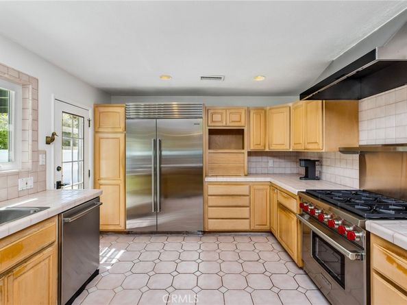 8418 Belford Avenue, Los Angeles CA 90045