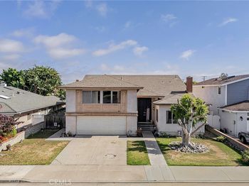 9522 Yellowstone Drive