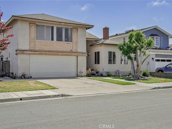 9522 Yellowstone Drive, Huntington Beach CA 92646