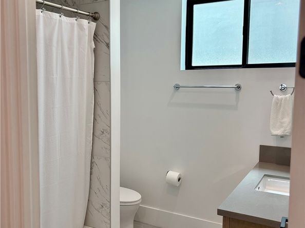 2621 Gates Avenue B, Redondo Beach CA 90278