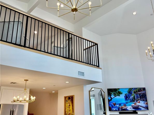 2621 Gates Avenue B, Redondo Beach CA 90278