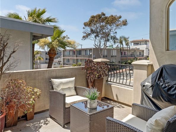 604 Manhattan Beach Boulevard, Manhattan Beach CA 90266