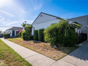 7427 S Hoover Street, Los Angeles CA 90044