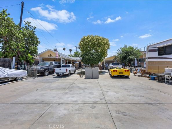 546 E 220th Street, Carson CA 90745