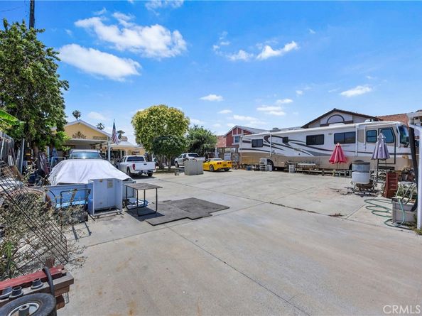 546 E 220th Street, Carson CA 90745