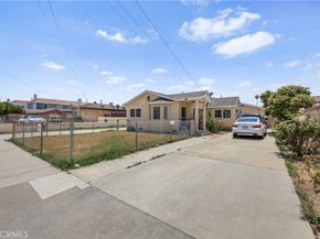 546 E 220th Street, Carson CA 90745
