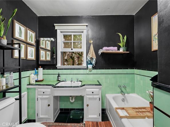 155 S Westmoreland Avenue, Los Angeles CA 90004