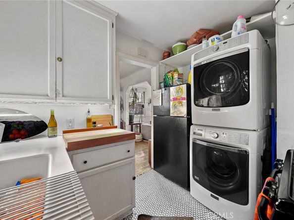 155 S Westmoreland Avenue, Los Angeles CA 90004