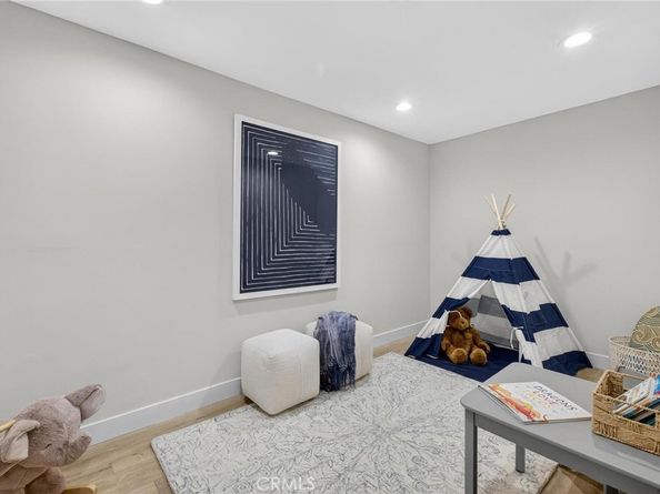 221 Via Los Miradores, Redondo Beach CA 90277