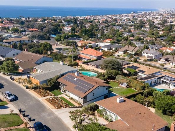 221 Via Los Miradores, Redondo Beach CA 90277