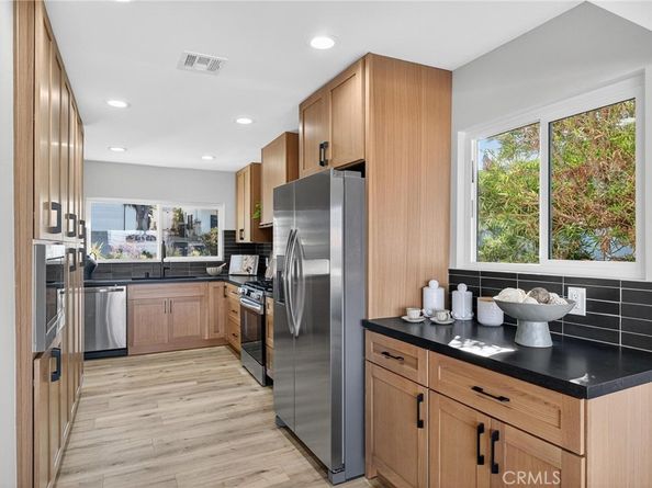 221 Via Los Miradores, Redondo Beach CA 90277