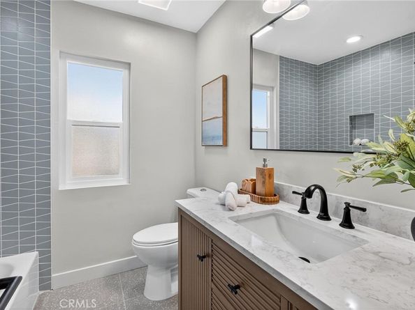 221 Via Los Miradores, Redondo Beach CA 90277