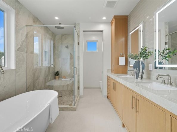 2904 Palm Avenue, Manhattan Beach CA 90266